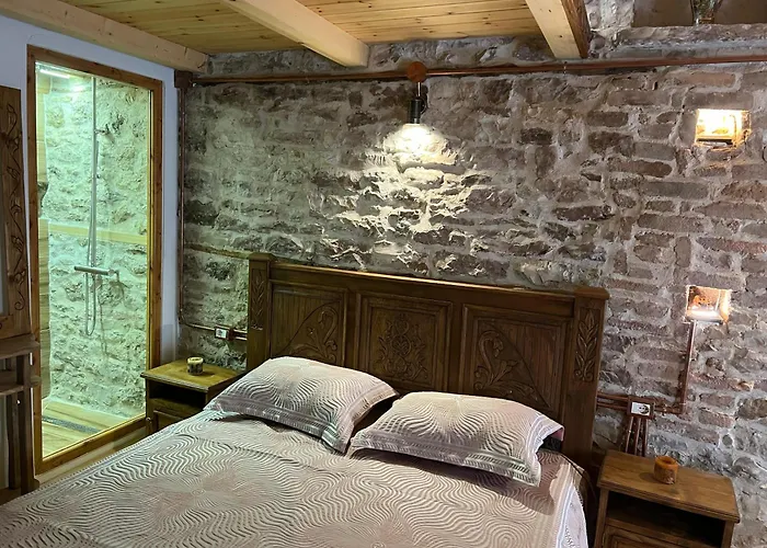 Old Room Bazaar